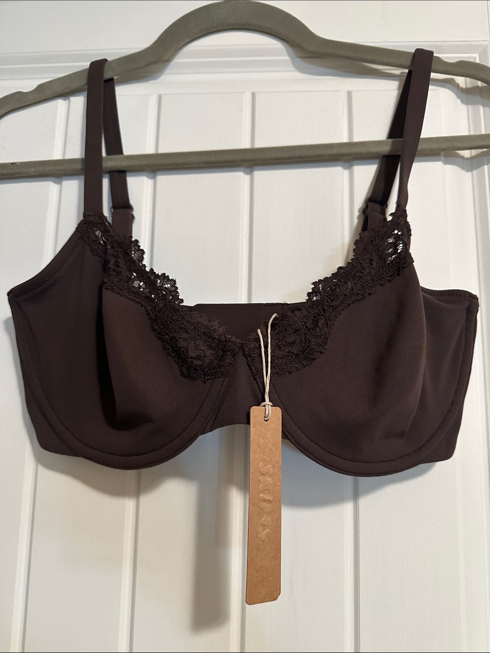 SKIMS Fits Everybody Lace-Trim Unlined Demi Bra in Espresso NWT